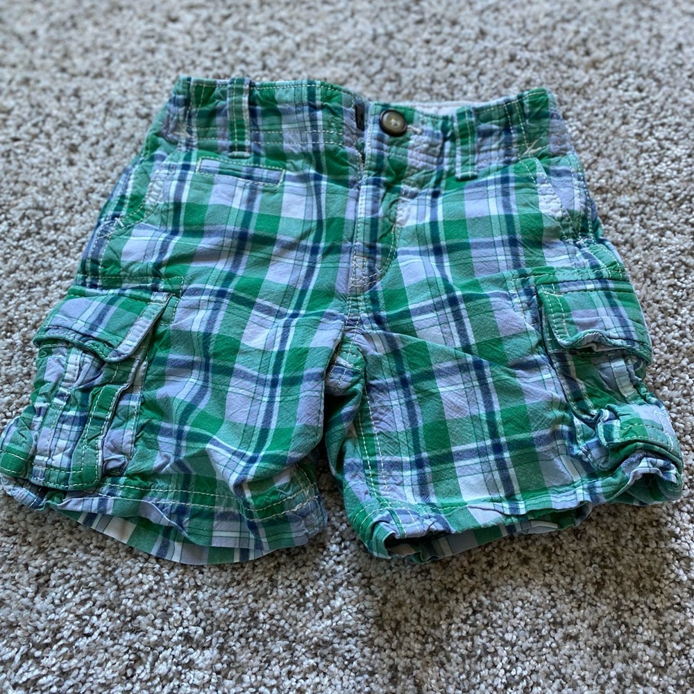 Baby Gap green plaid shorts. Boys size 2T.